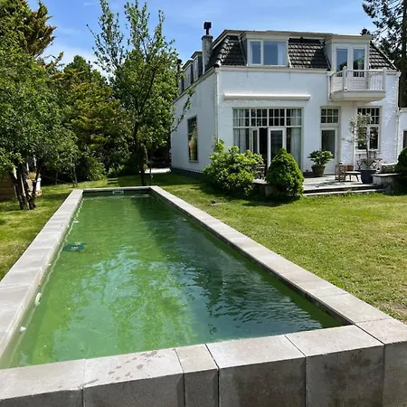 Tiny House In Tuin De Statige Mariahof Nyaraló