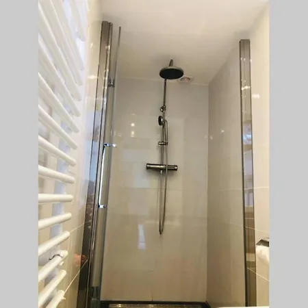 Σπίτι διακοπών Tiny House In Tuin De Statige Mariahof Ντόρντρεχτ