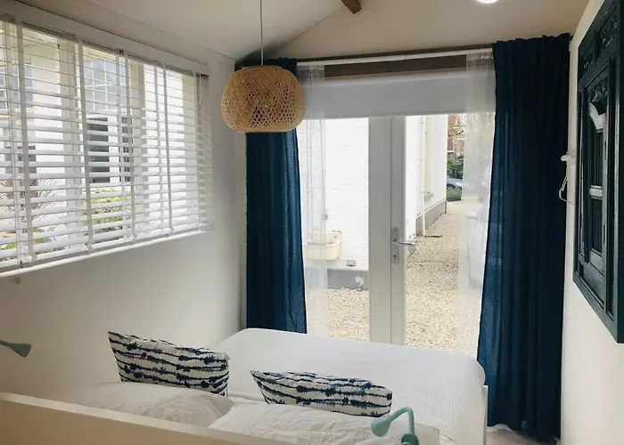 Holiday home Tiny House In Tuin De Statige Mariahof *